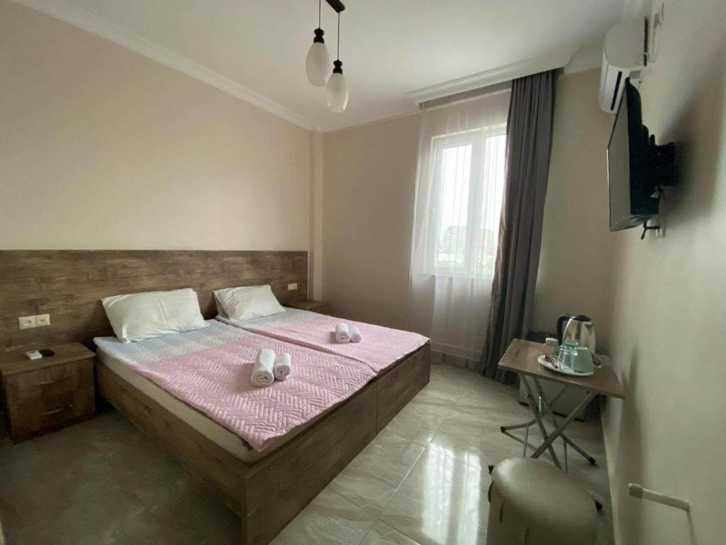 באטומי Nana'S Hotel Tchaikovsky Street 34 מראה חיצוני תמונה