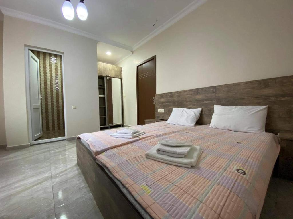 באטומי Nana'S Hotel Tchaikovsky Street 34 מראה חיצוני תמונה