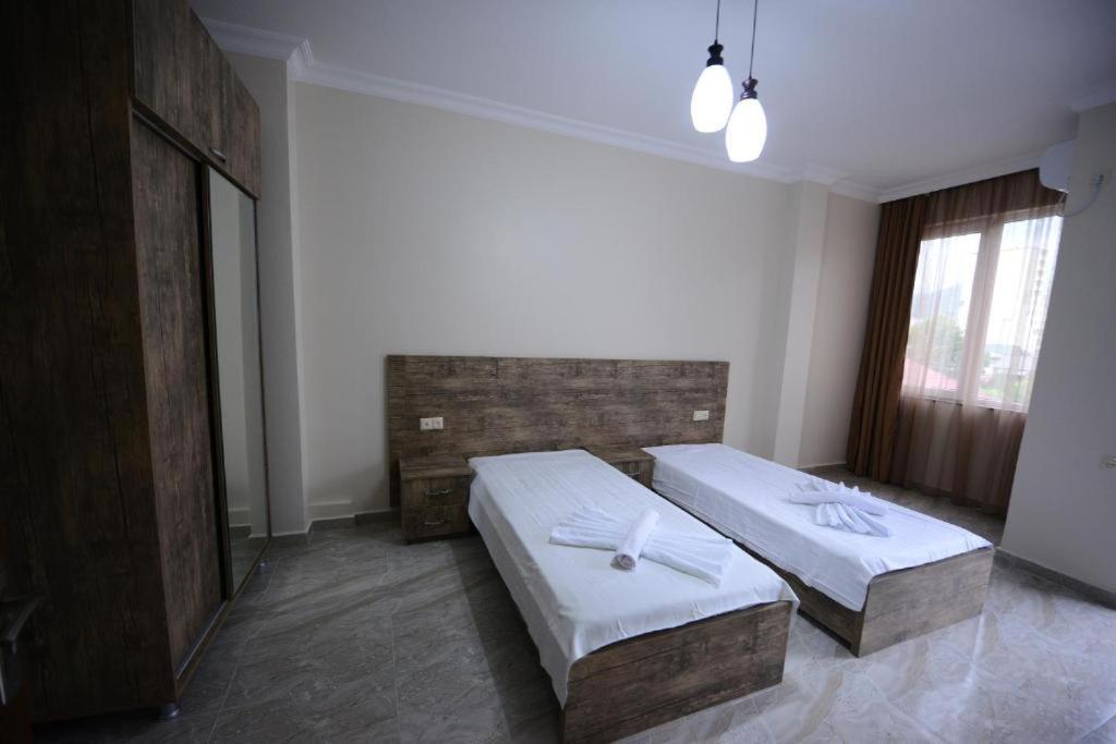 באטומי Nana'S Hotel Tchaikovsky Street 34 מראה חיצוני תמונה